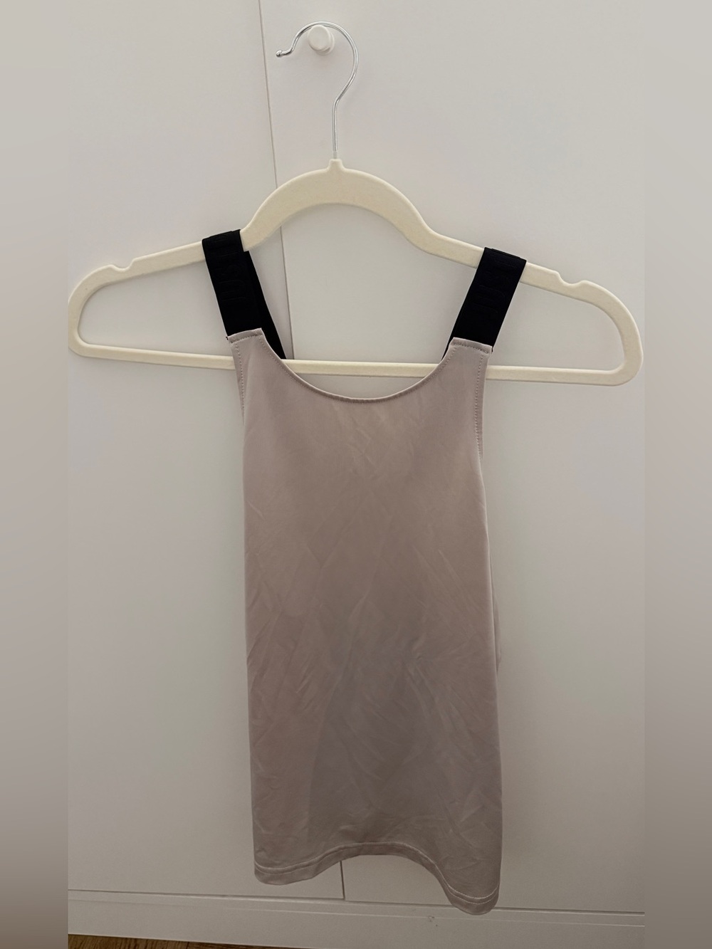 Nike Taupe Seamless Slip with Black Straps
